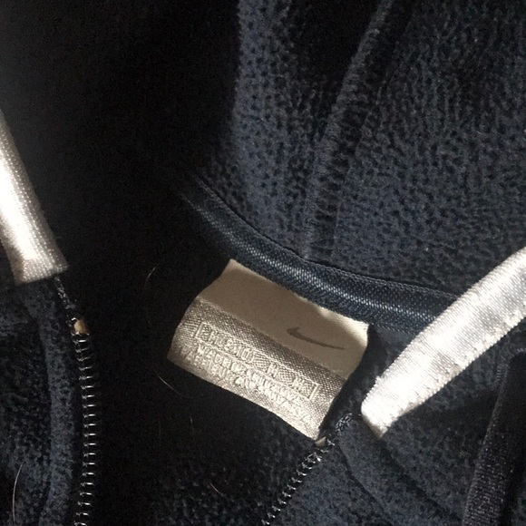 Zip up - Picture 4 of 4